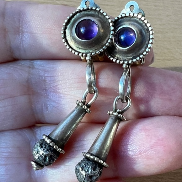 VINTAGE MMA METROPOLITAN MUSEUM 1993 AMETHYST CABOCHON DROP DANGLE EARRINGS 925S - Picture 2 of 16